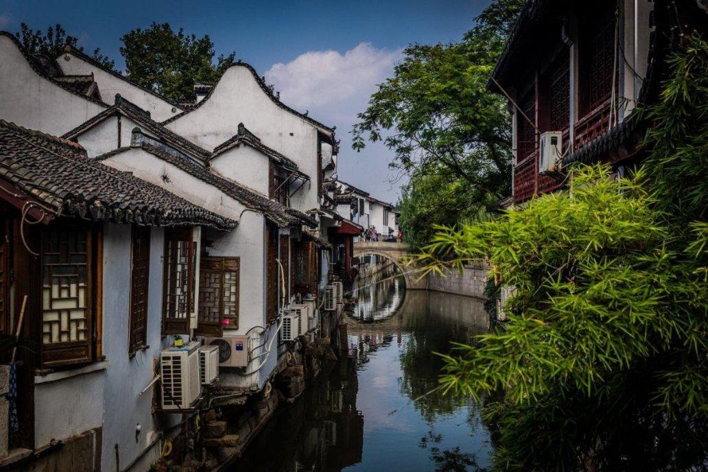 睡眠经济的兴起，居然让哄睡师一个月的标价高达1万8千多，你怎么看？游戏画面